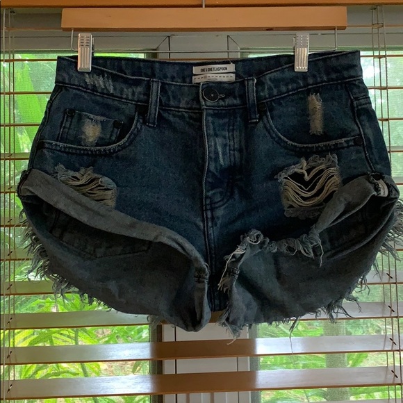 One teaspoon shorts - Picture 1 of 4